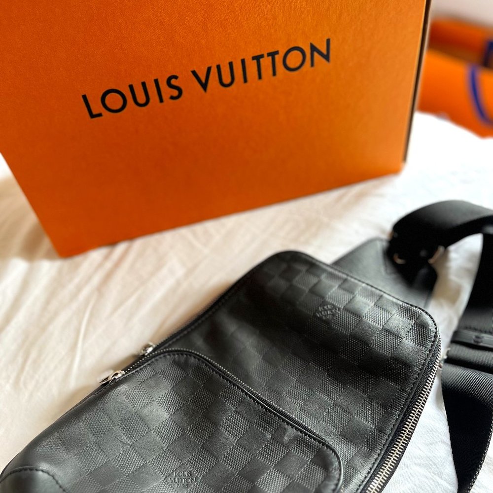 Louis Vuitton Avenue Sling Bag